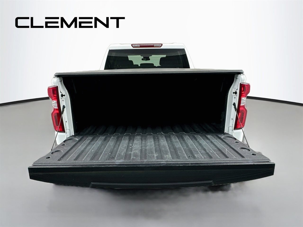 Used 2023 Chevrolet Silverado 1500 LT Trail Boss w/ Protection Package AWD/4WD image 11