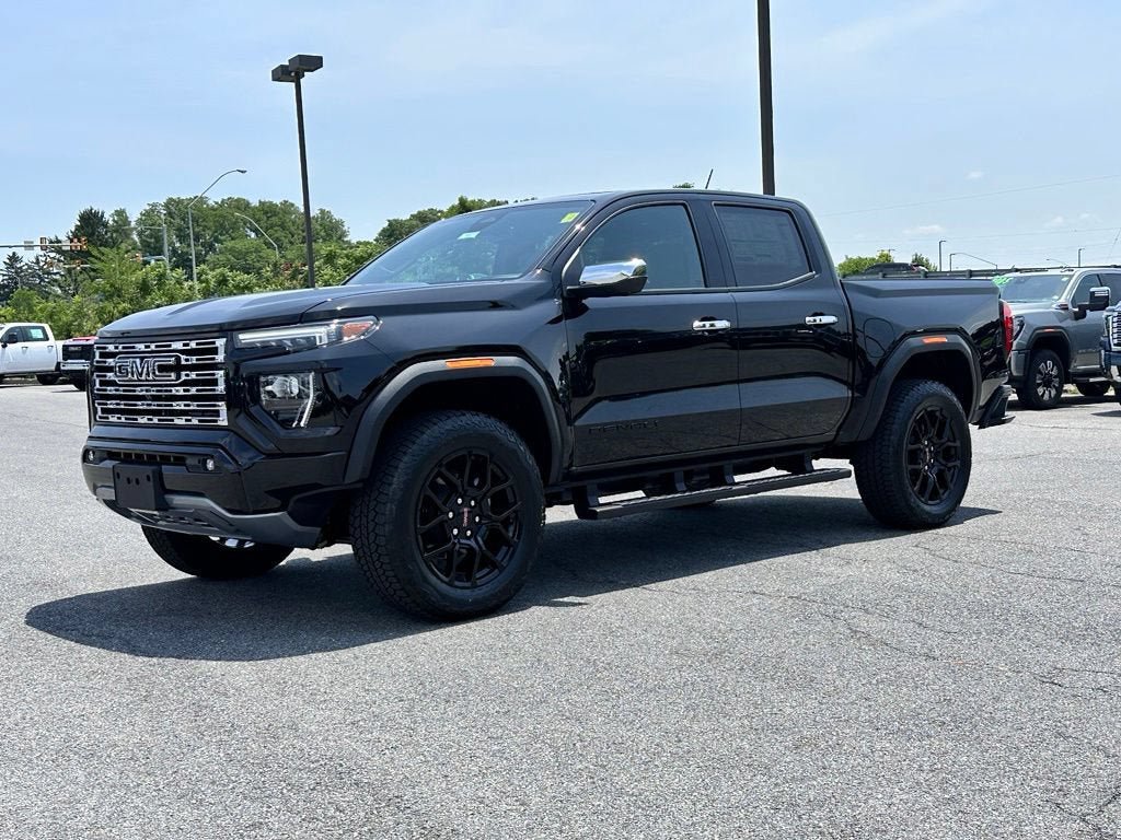 New 2026 GMC Canyon Denali w/ LPO, Denali Black Edition AWD/4WD image 2