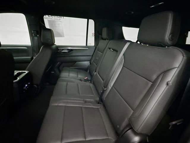 Used 2025 Chevrolet Suburban Z71 w/ Comfort Package image 26