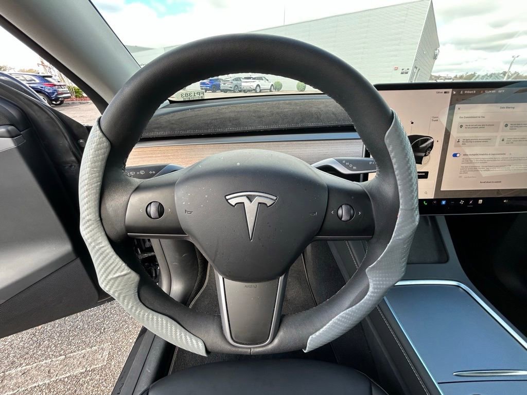 Used 2024 Tesla Model Y 2WD image 20