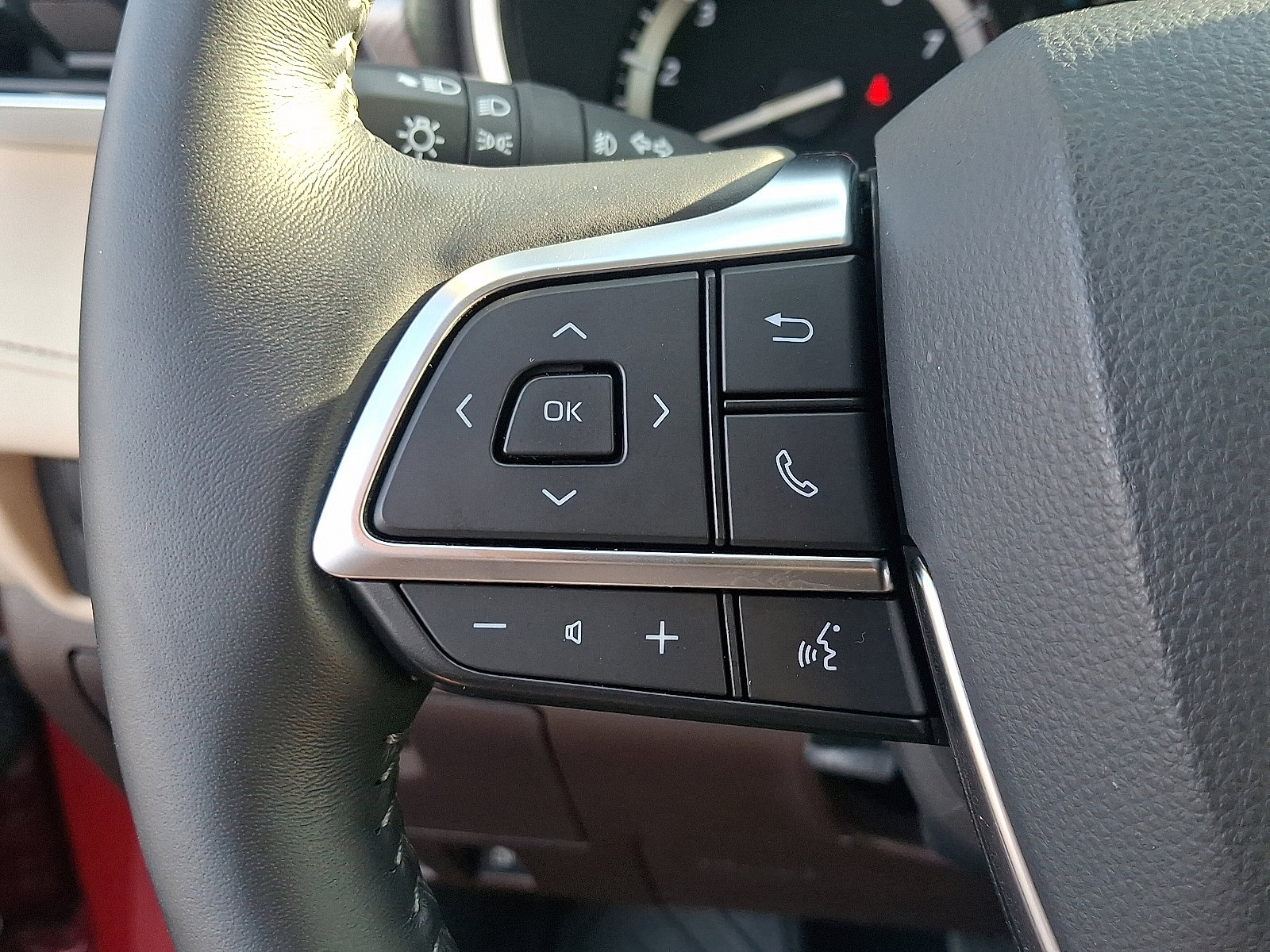 Used 2020 Toyota Highlander Platinum AWD/4WD image 23