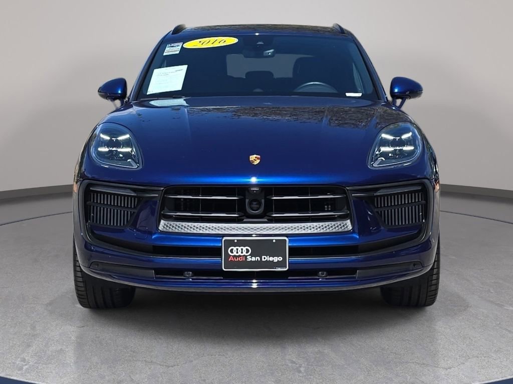 Used 2023 Porsche Macan S AWD/4WD image 3