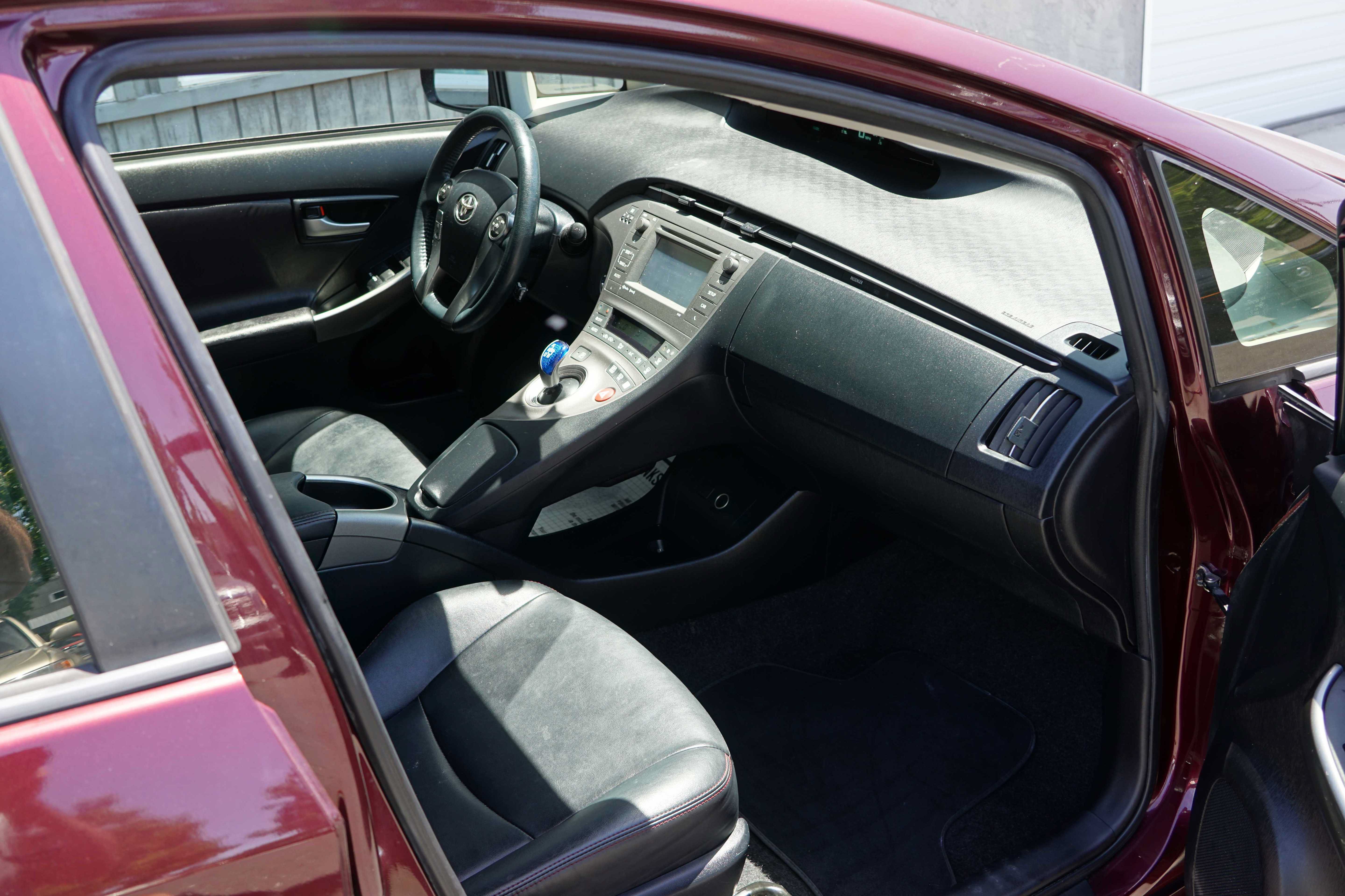 Used 2013 Toyota Prius Persona Series FWD image 31