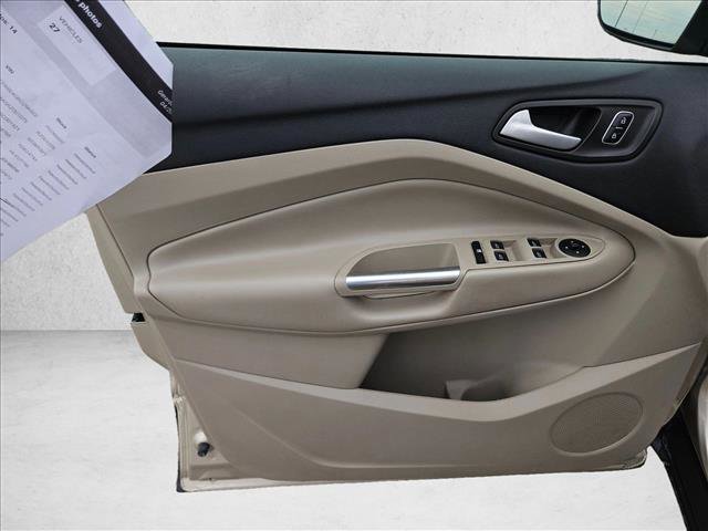 Used 2017 Ford Escape SE image 12