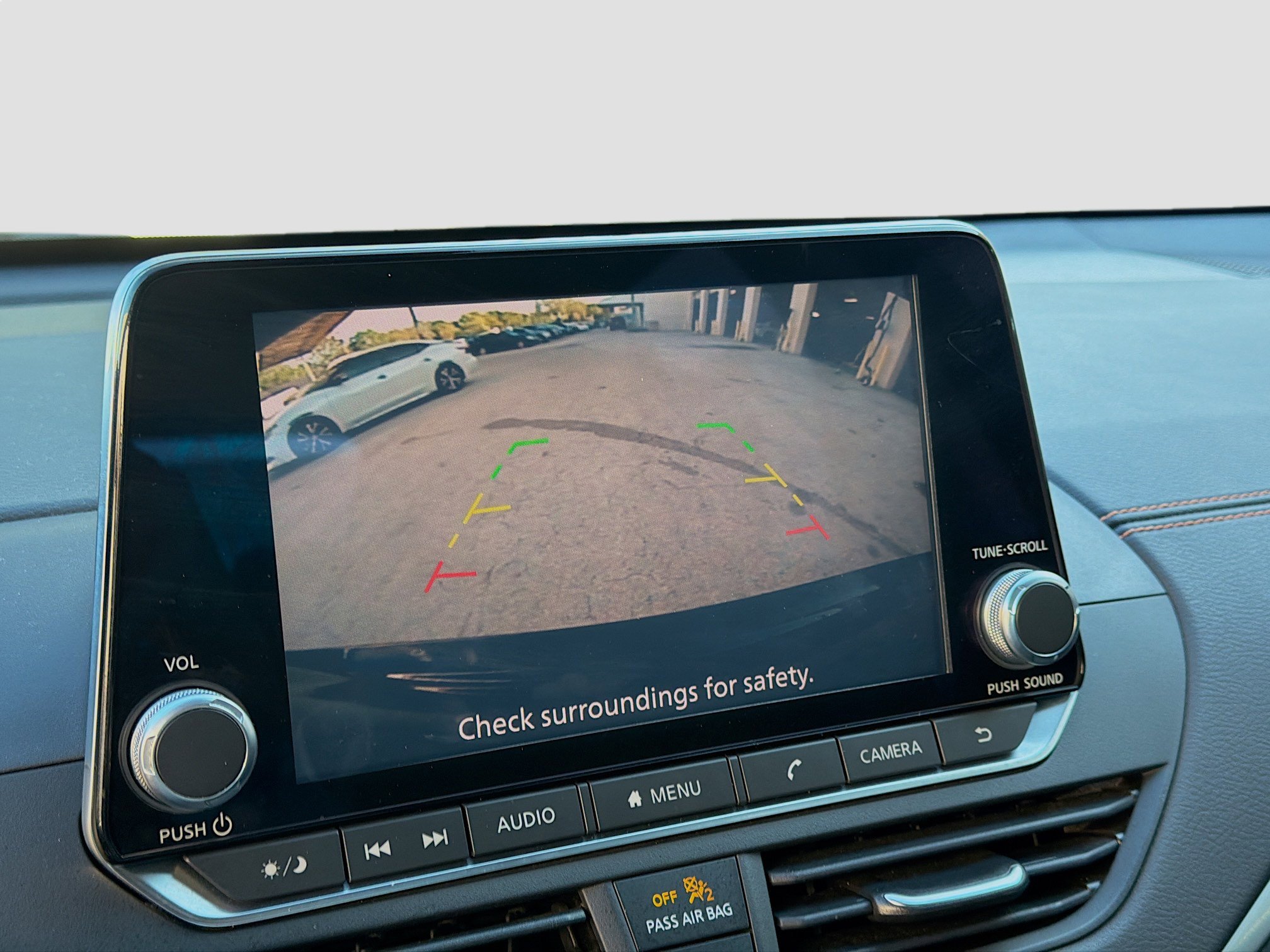 Used 2020 Nissan Altima 2.5 SR w/ Premium Package image 13