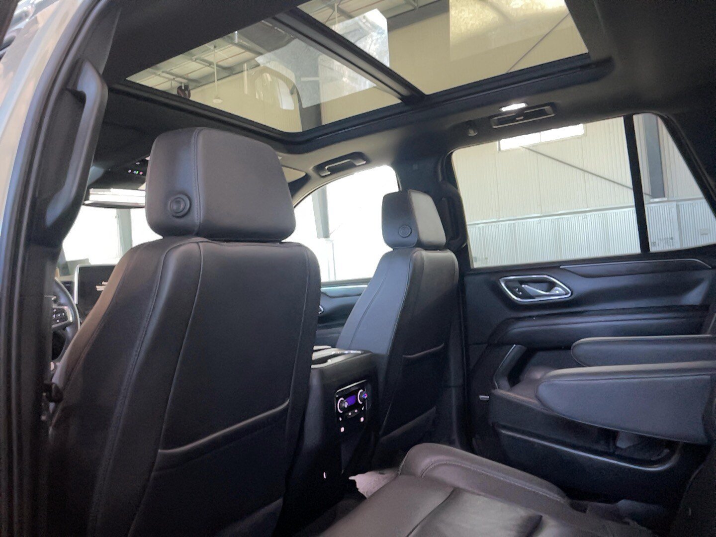 Used 2023 Chevrolet Tahoe LT w/ LT Signature Plus Package AWD/4WD image 6