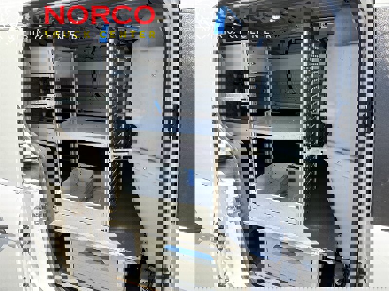 Used 2015 Ford Transit Connect XL image 3