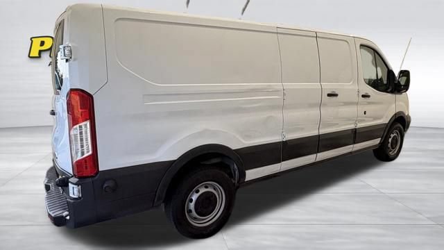 Used 2018 Ford Transit 250 148 Low Roof RWD image 5