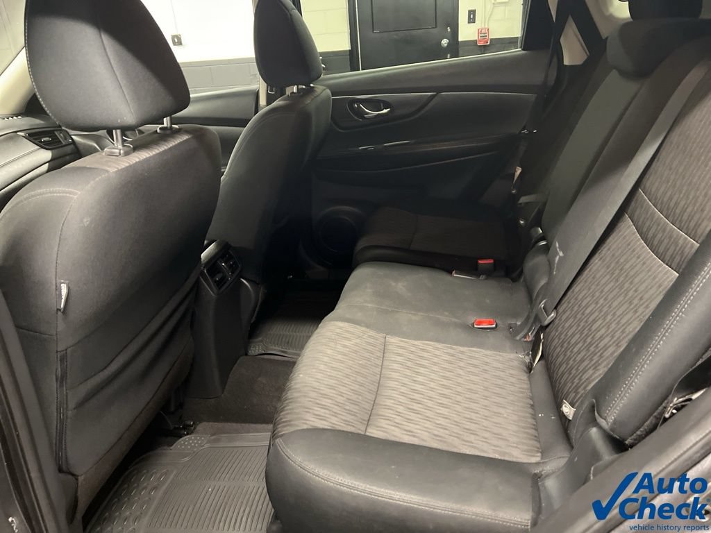 Used 2018 Nissan Rogue SV AWD/4WD image 37