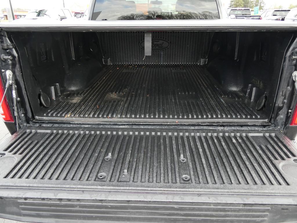 Used 2016 Ford F150 XLT w/ Equipment Group 301A Mid AWD/4WD image 17