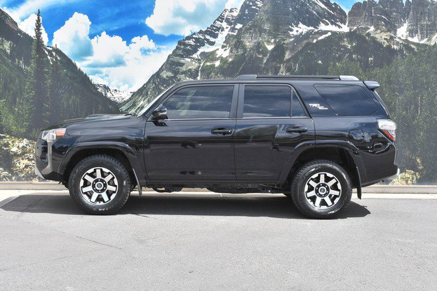 Certified 2021 Toyota 4Runner TRD Off-Road Premium w/ Moonroof Package image 7