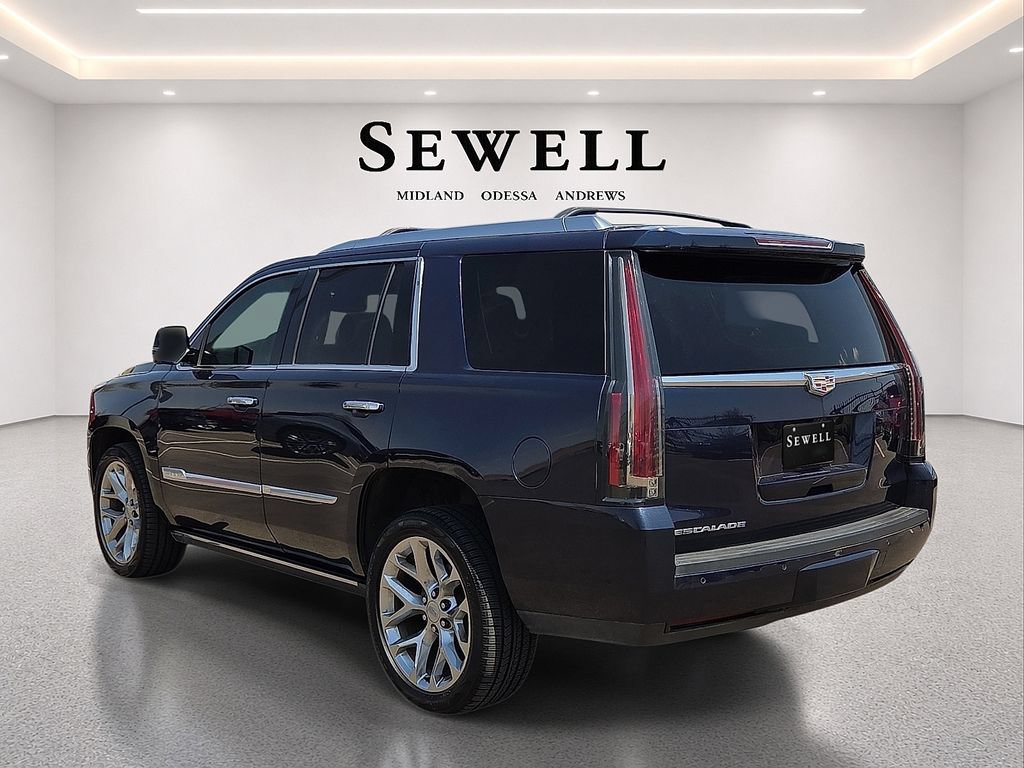 Used 2020 Cadillac Escalade Premium Luxury AWD/4WD image 3