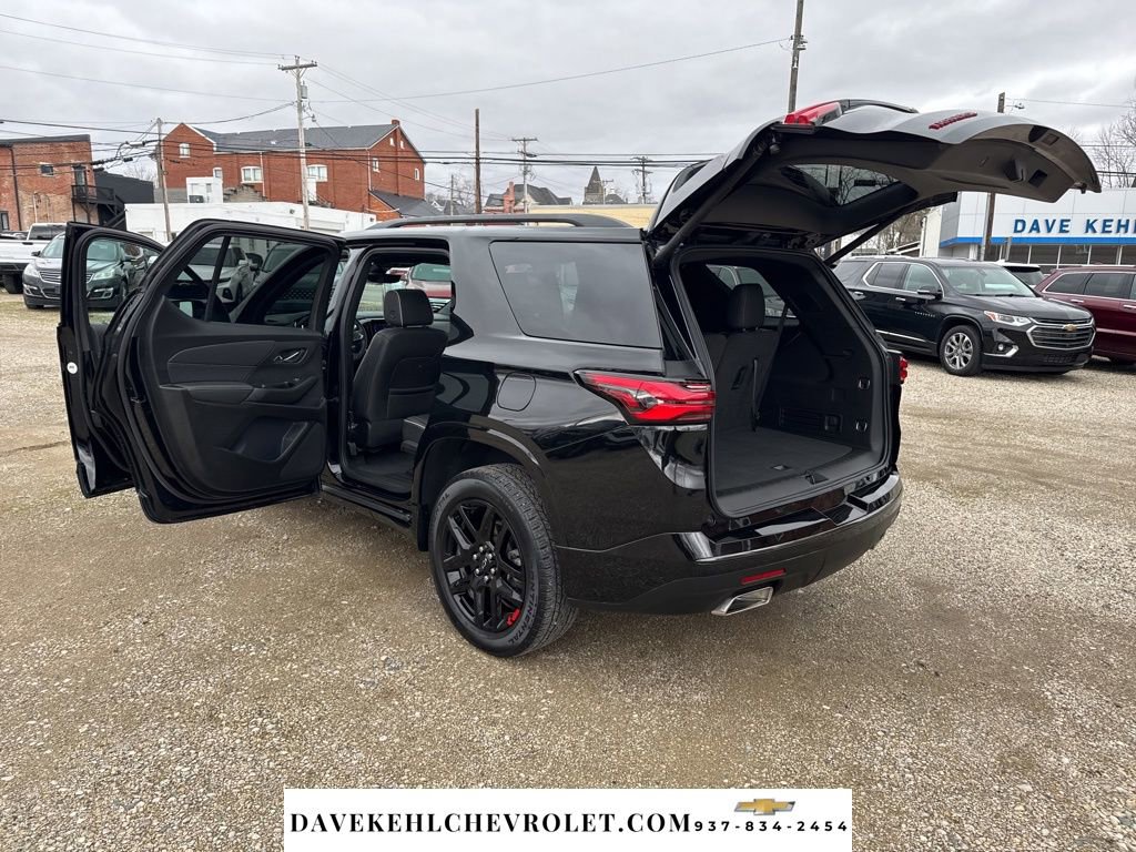 Used 2023 Chevrolet Traverse Premier w/ Redline Edition image 30