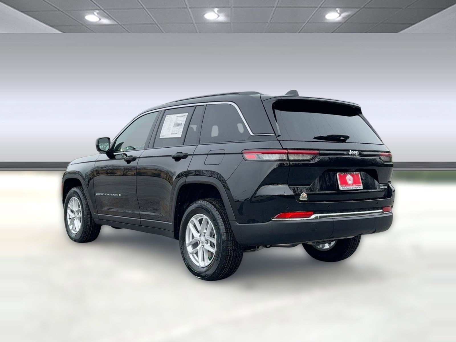 New 2025 Jeep Grand Cherokee Laredo X image 3