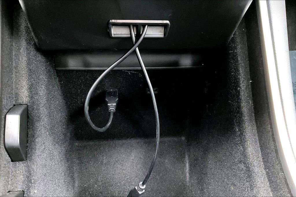 Used 2020 Tesla Model 3 Long Range image 16