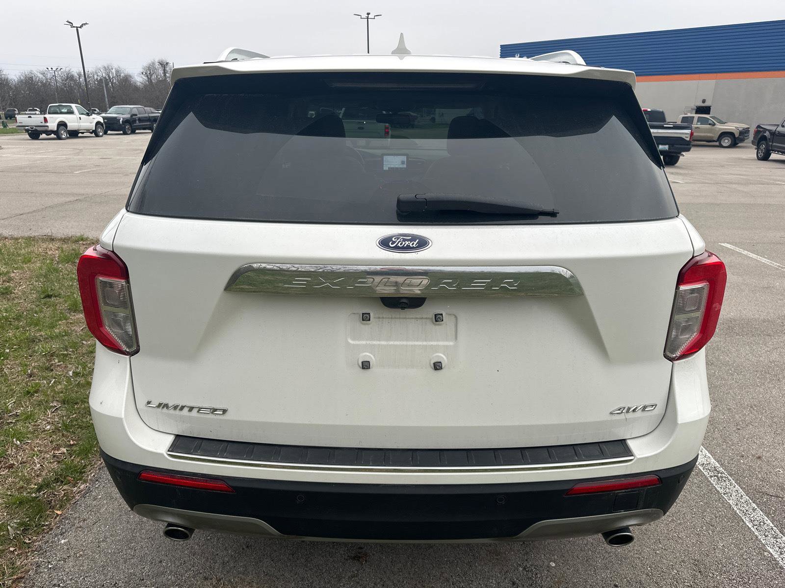 Used 2021 Ford Explorer Limited w/ Equipment Group 301A image 19