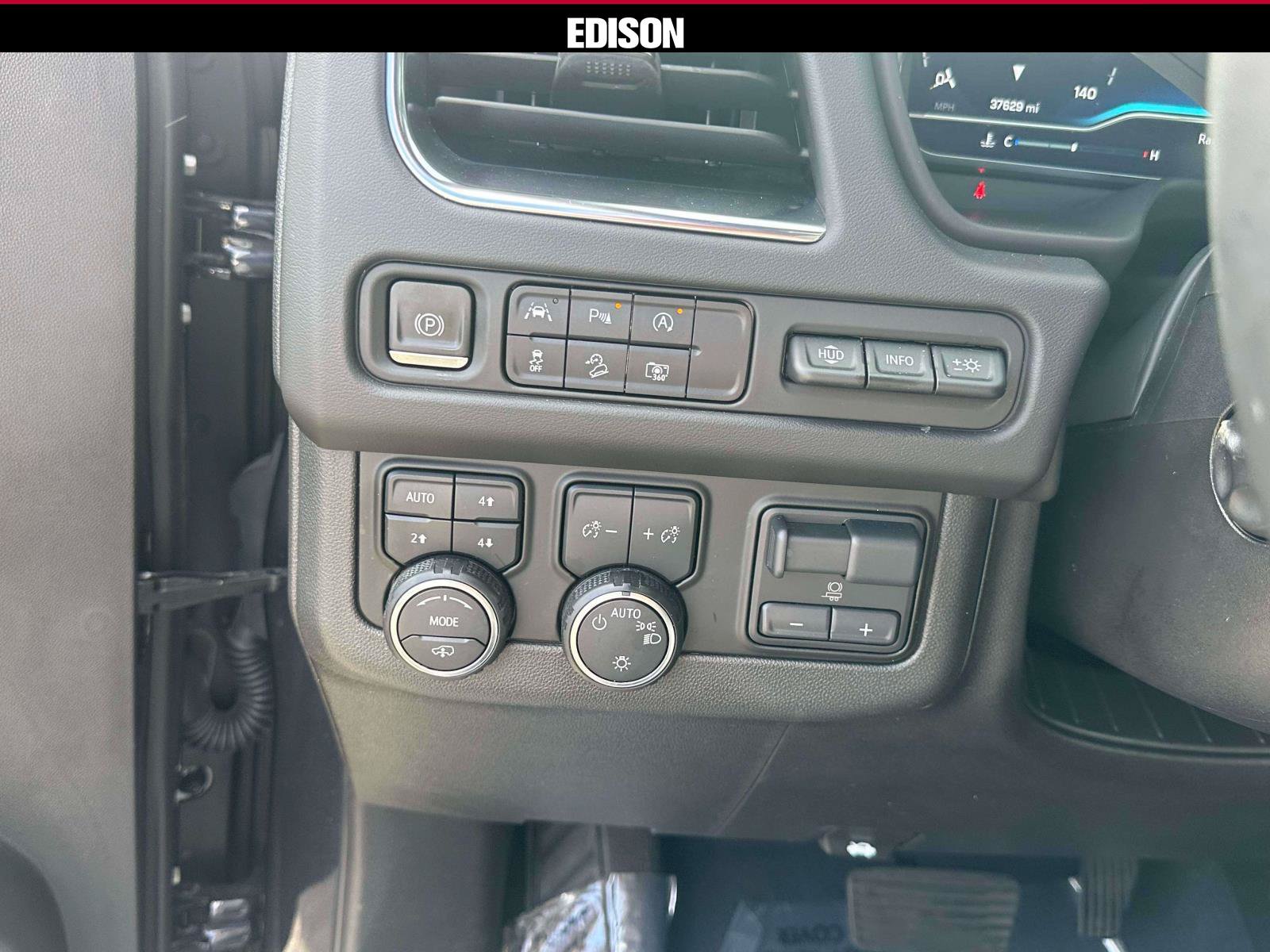 Used 2023 Chevrolet Tahoe High Country AWD/4WD image 19