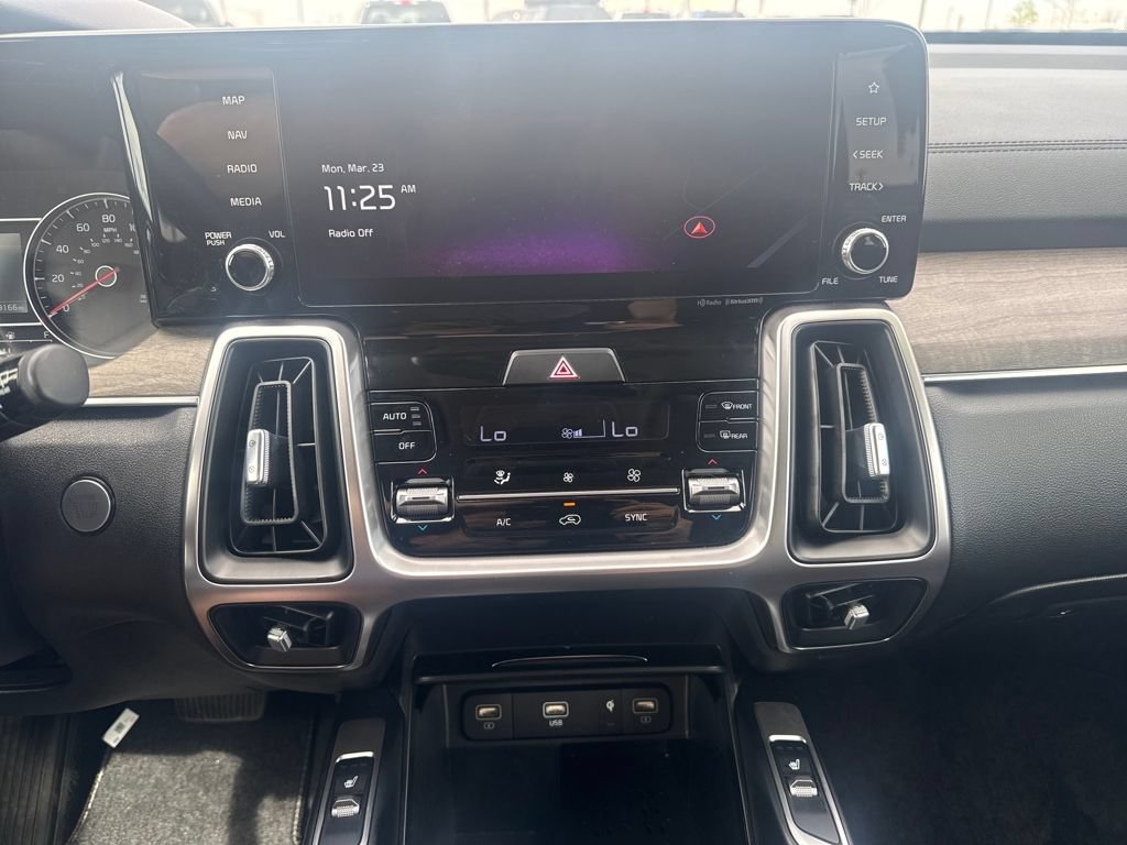 Used 2023 Kia Sorento S AWD/4WD image 18