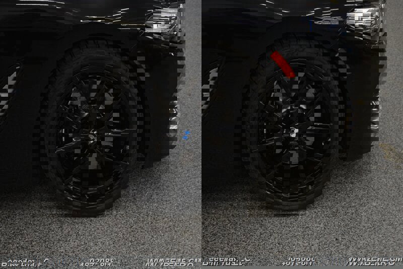 Used 2022 BMW 840i Convertible RWD image 40