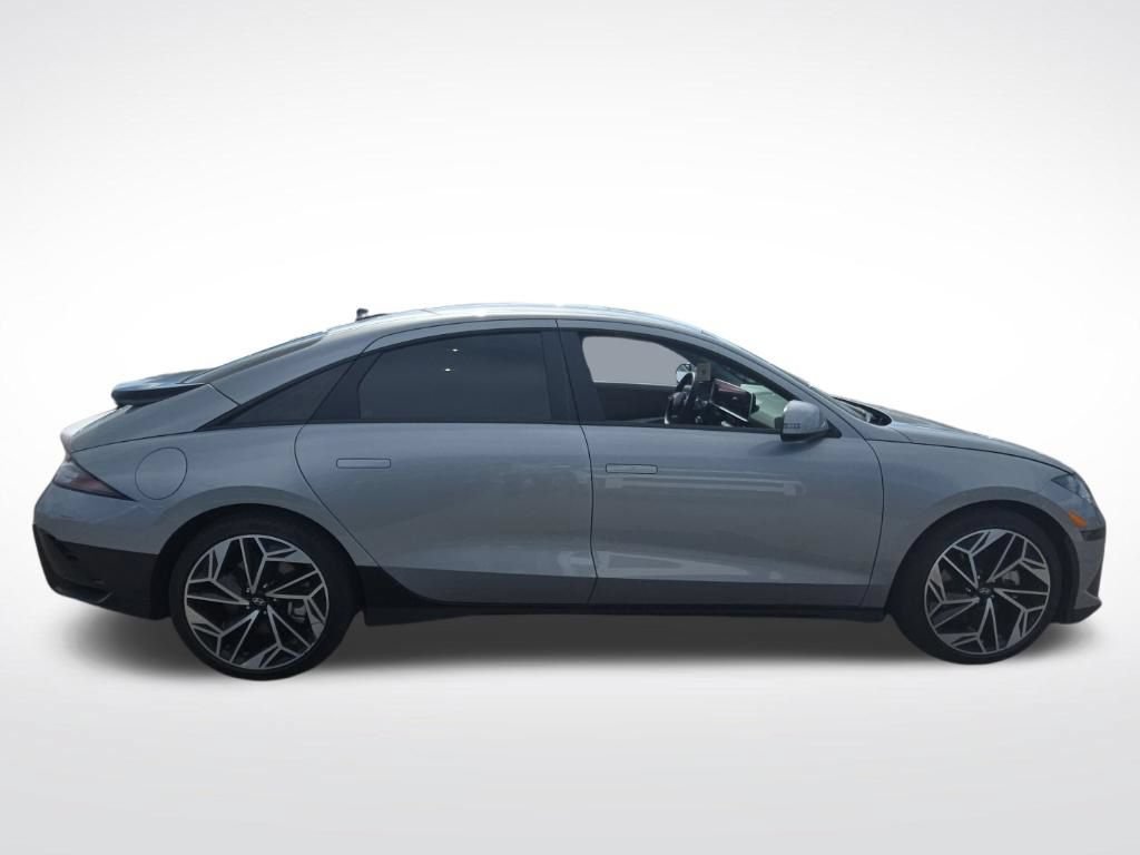 Used 2024 Hyundai Ioniq 6 SEL AWD/4WD image 2