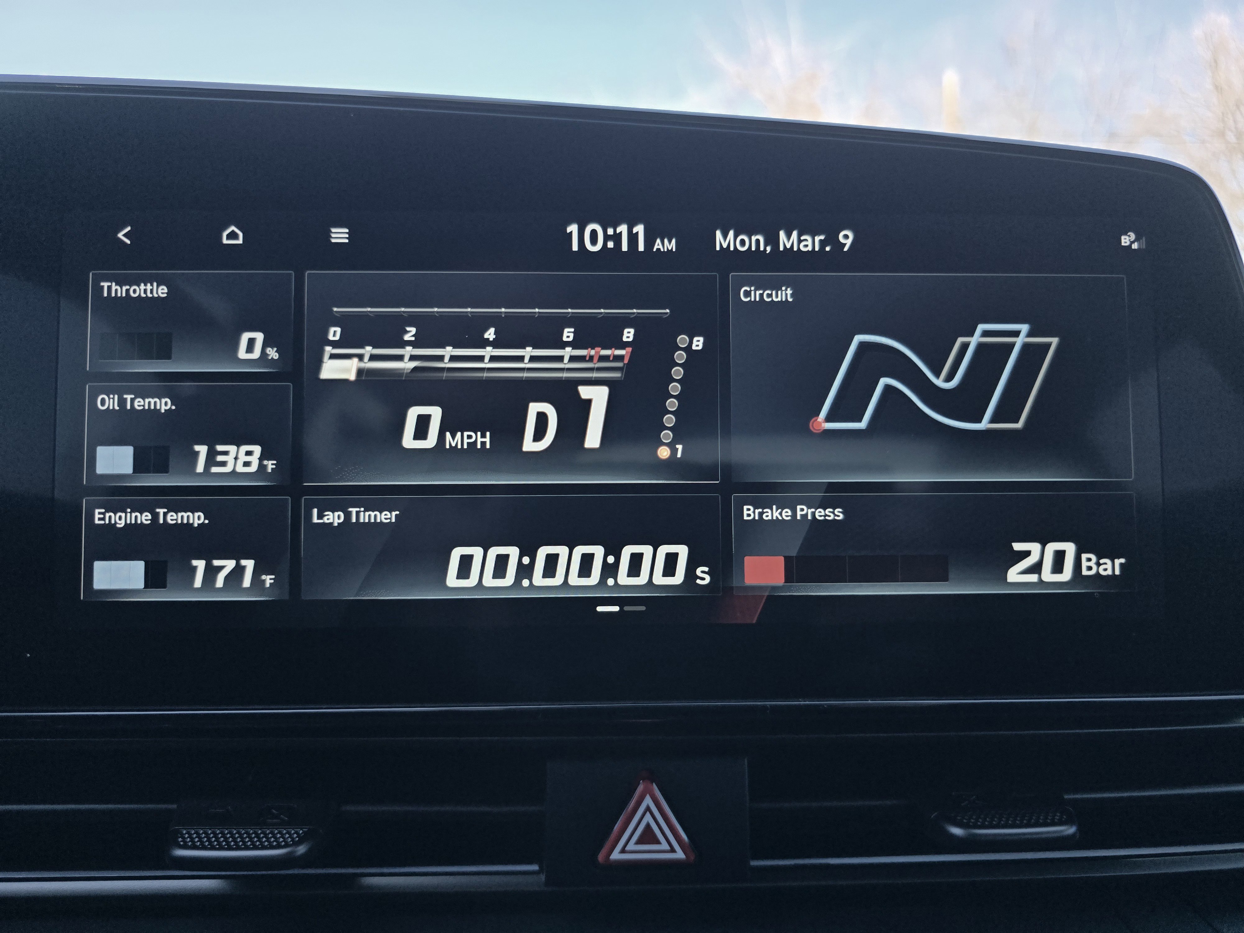 Used 2025 Hyundai Elantra N Base image 32