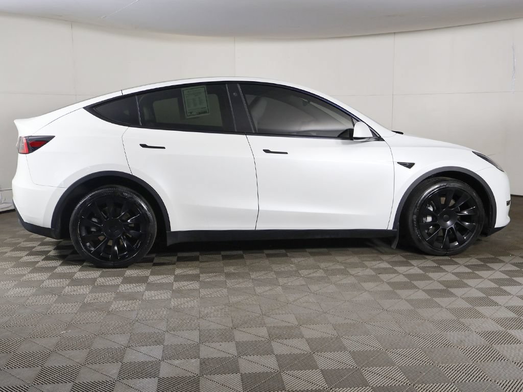 Used 2023 Tesla Model Y Long Range AWD/4WD image 21