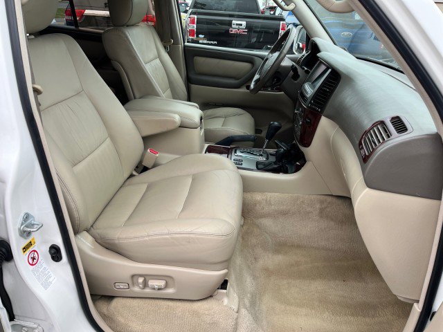 Used 2005 Toyota Land Cruiser AWD/4WD image 20
