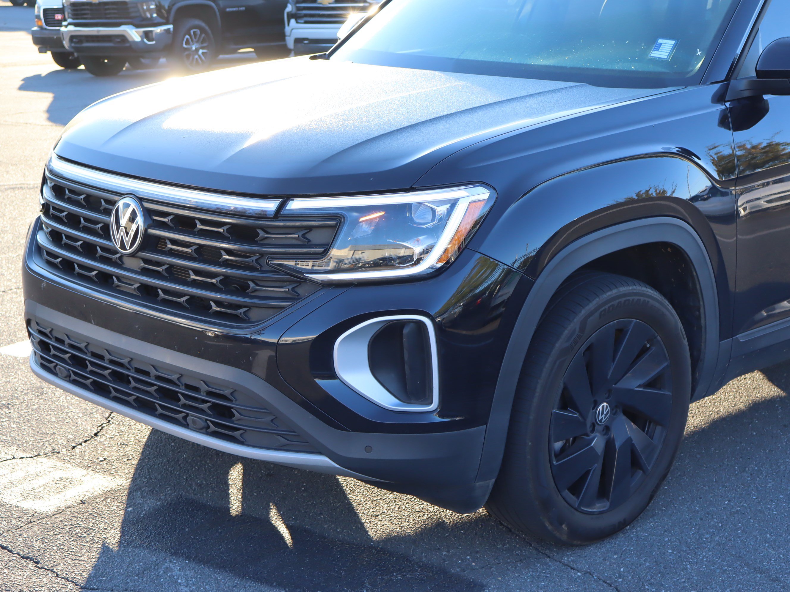 Used 2024 Volkswagen Atlas SE FWD image 17