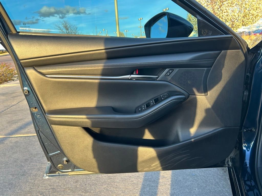 Used 2024 MAZDA MAZDA3 s image 10