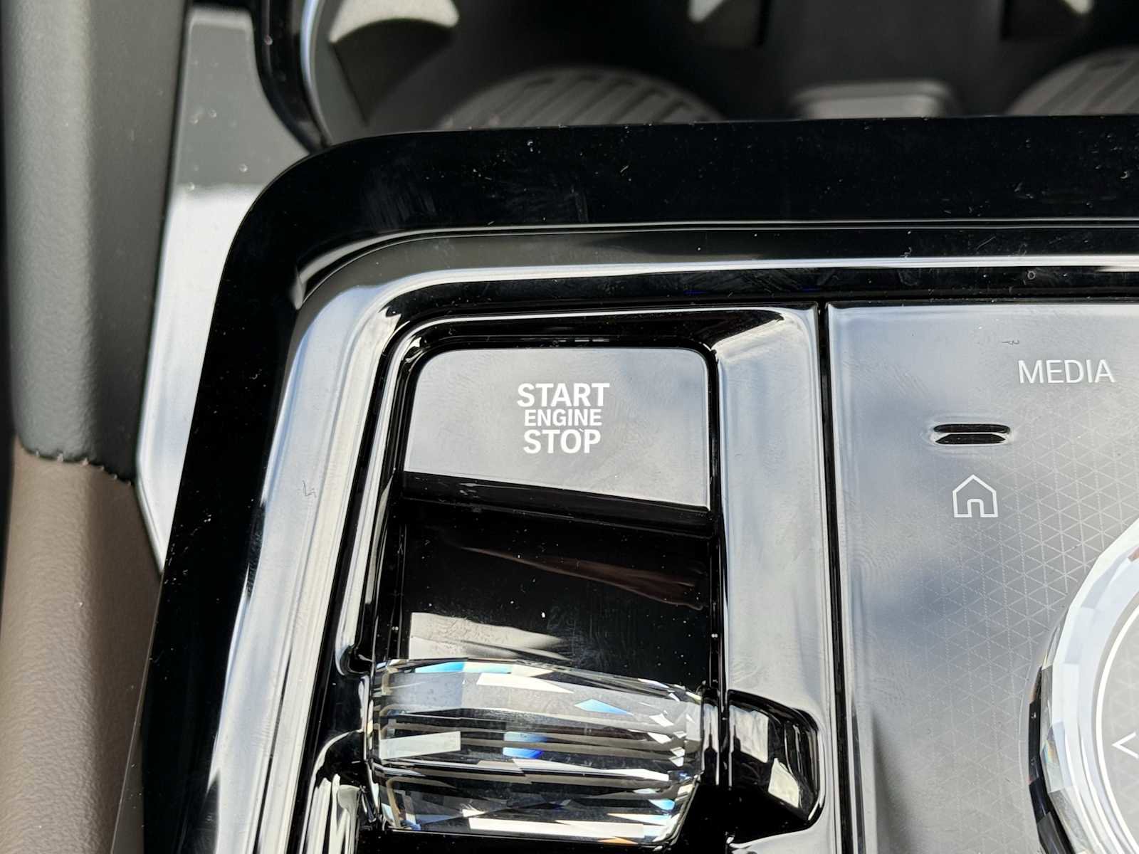 New 2026 BMW 530i xDrive w/ Executive Package image 21