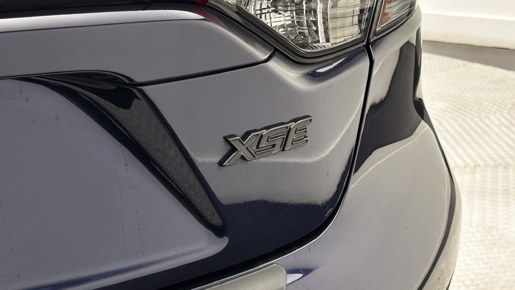 Used 2023 Toyota Corolla XSE FWD image 9