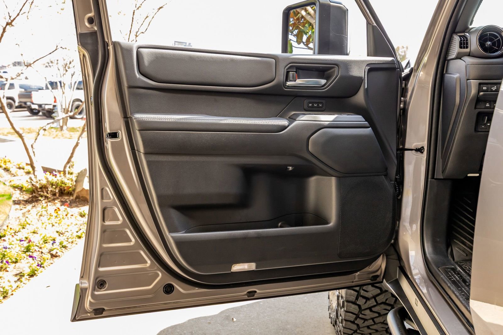 Used 2025 Toyota Land Cruiser w/ Premium Package image 36