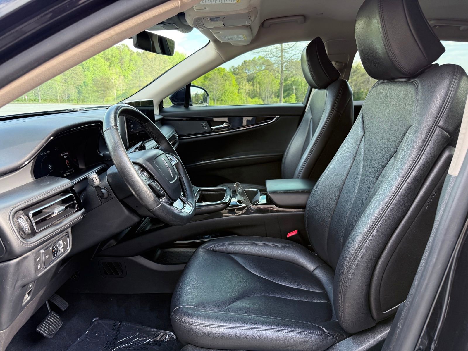 Used 2022 Lincoln Nautilus AWD image 33
