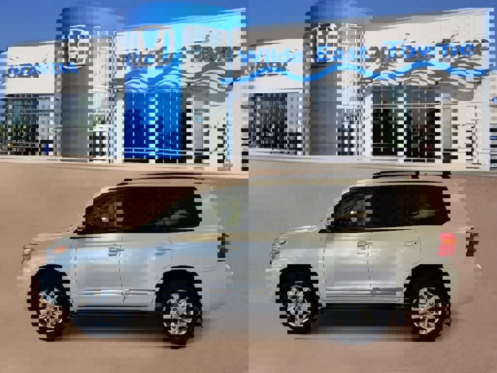 Used 2015 Toyota Land Cruiser image 5