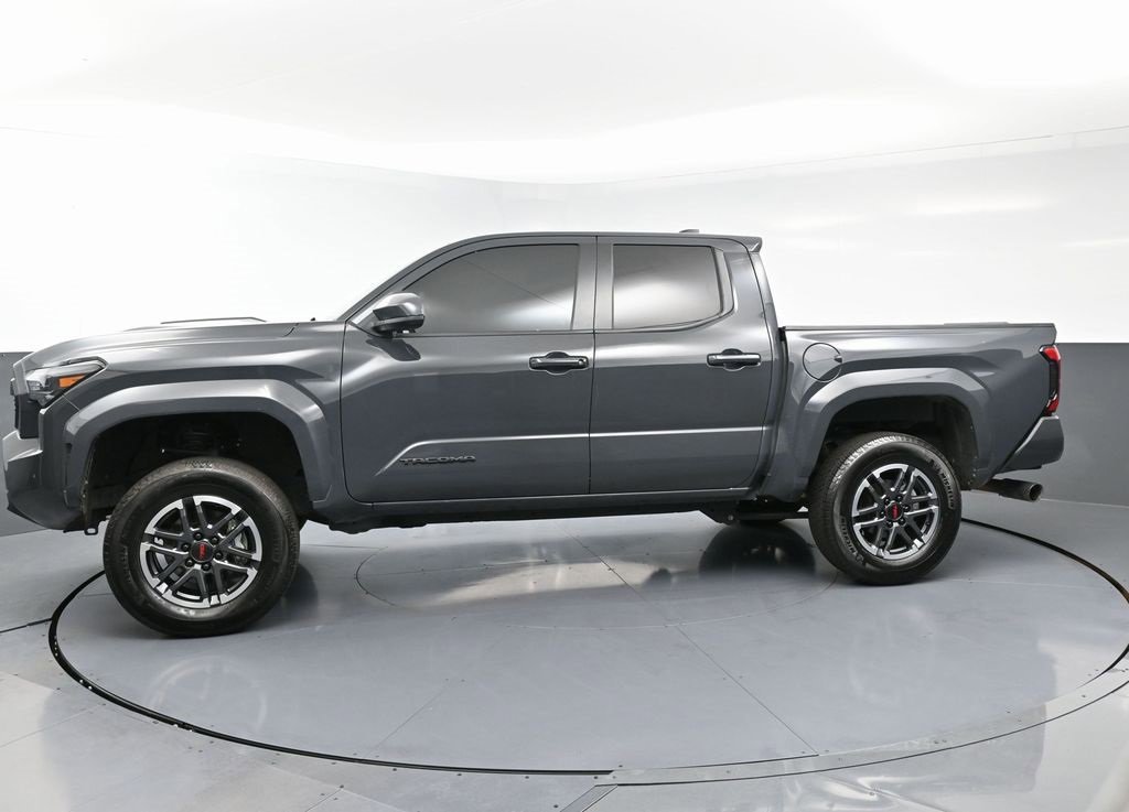 Used 2024 Toyota Tacoma TRD Sport image 6