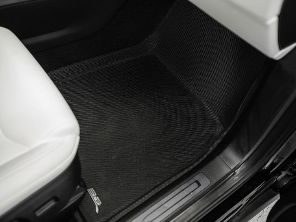 Used 2020 Tesla Model X Long Range AWD image 27