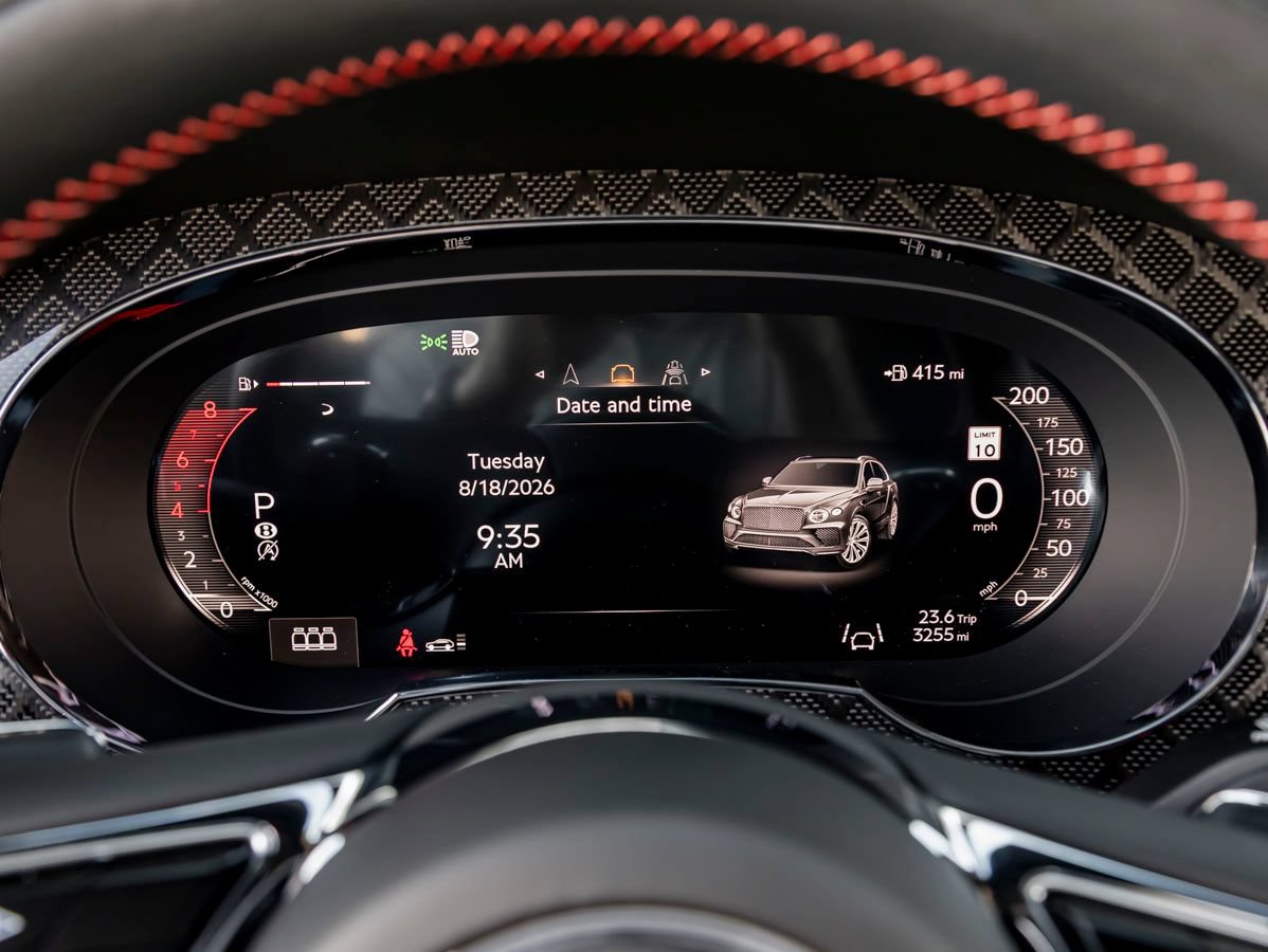 Certified 2025 Bentley Bentayga AWD/4WD image 20