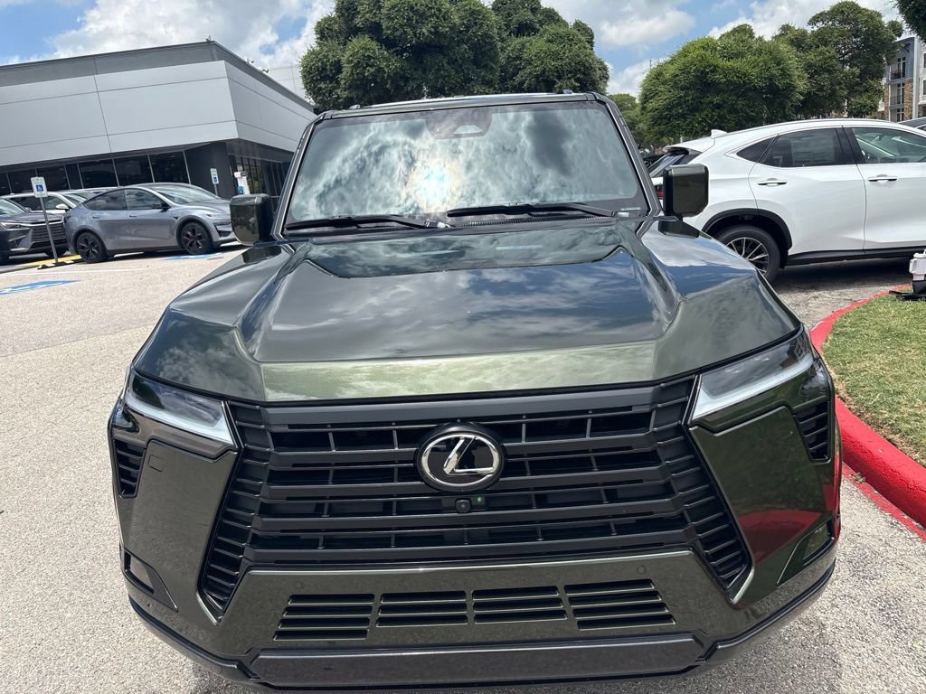 Certified 2025 Lexus GX 550 w/ Cold Area Package AWD/4WD image 8