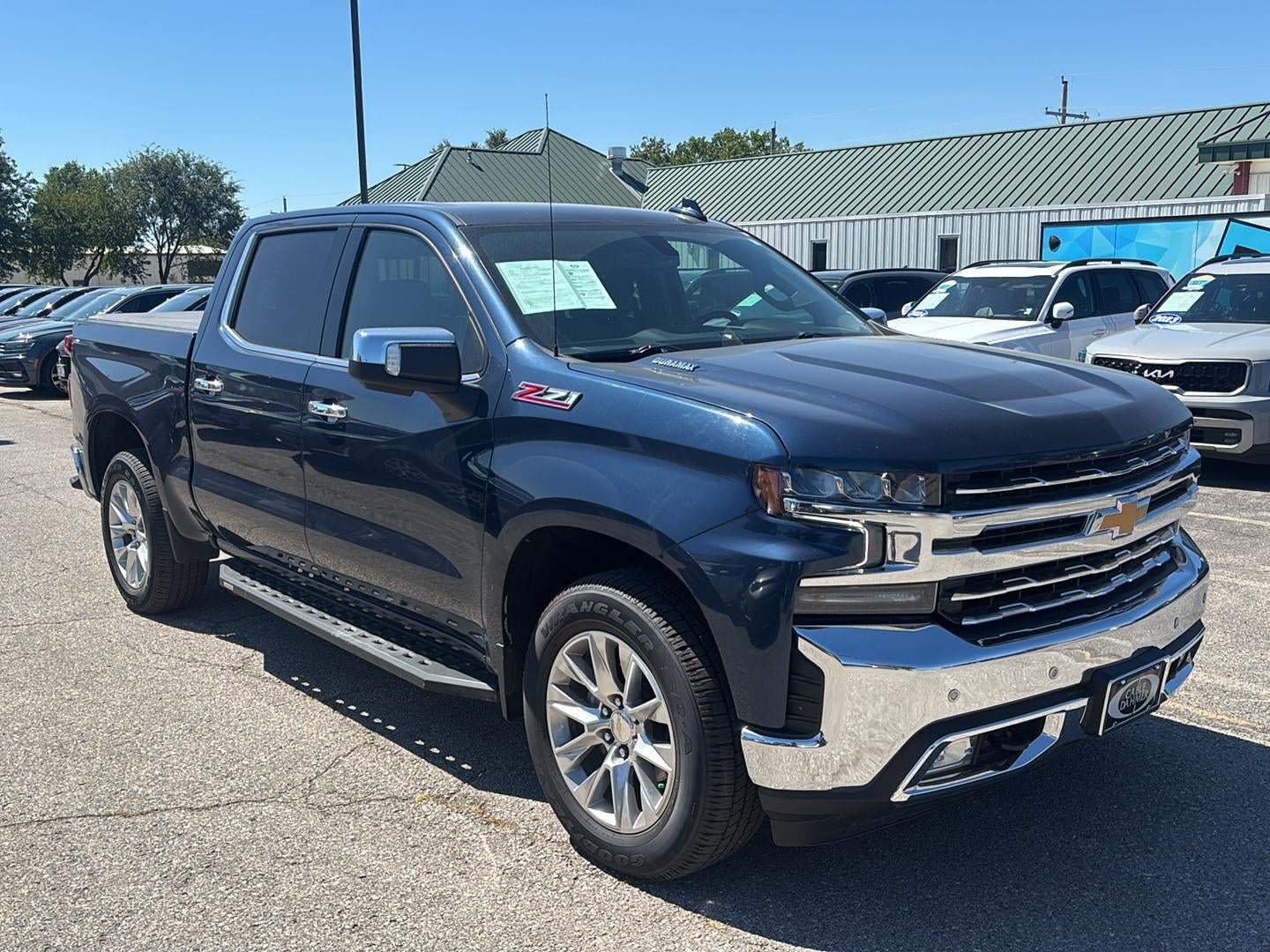 Used 2021 Chevrolet Silverado 1500 LTZ AWD/4WD image 1