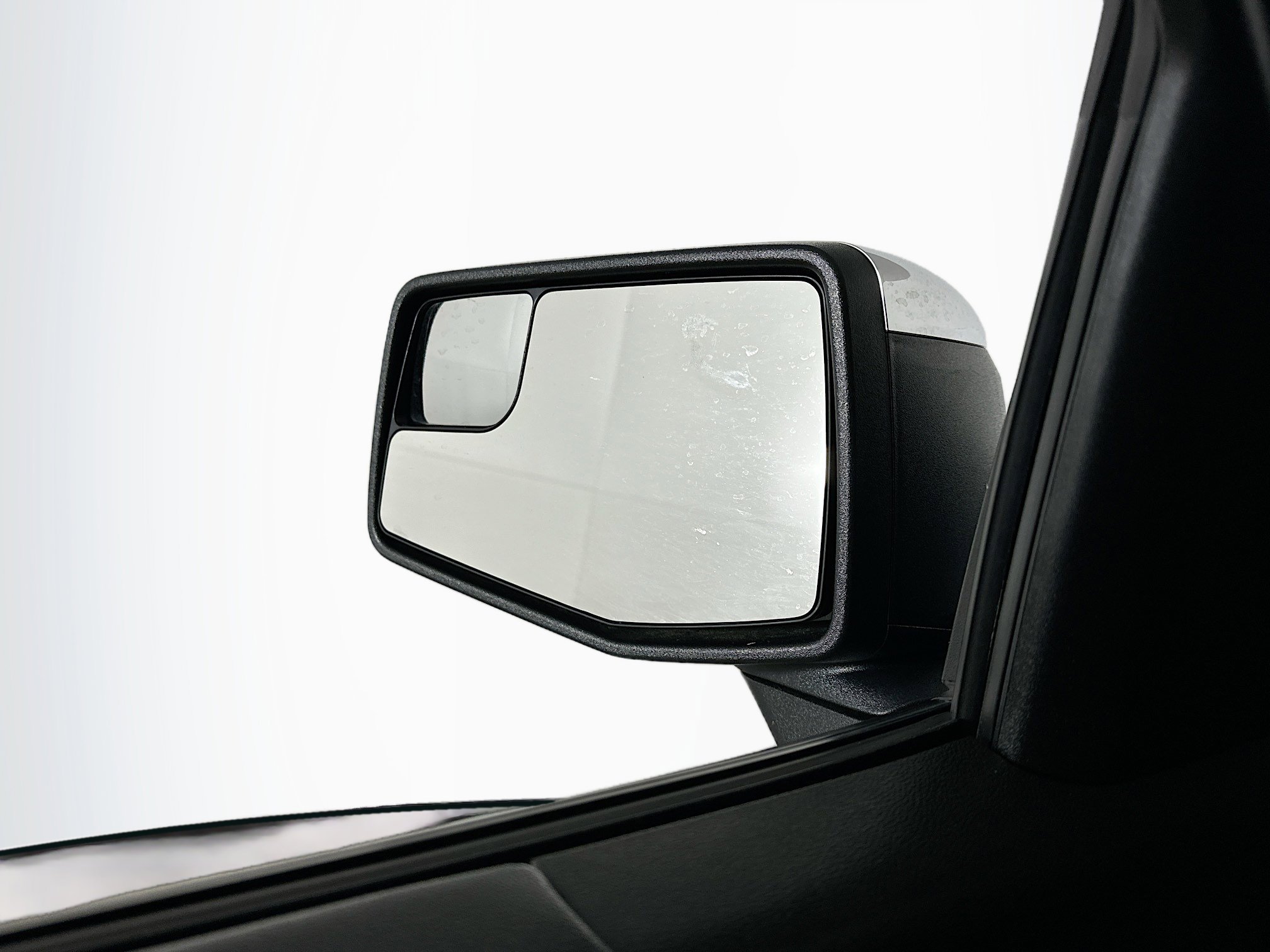 Used 2023 Chevrolet Silverado 1500 LT AWD/4WD image 16