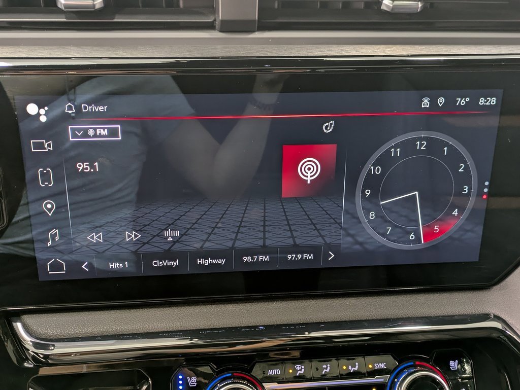Used 2023 GMC Sierra 1500 AT4 w/ AT4 Premium Package image 12