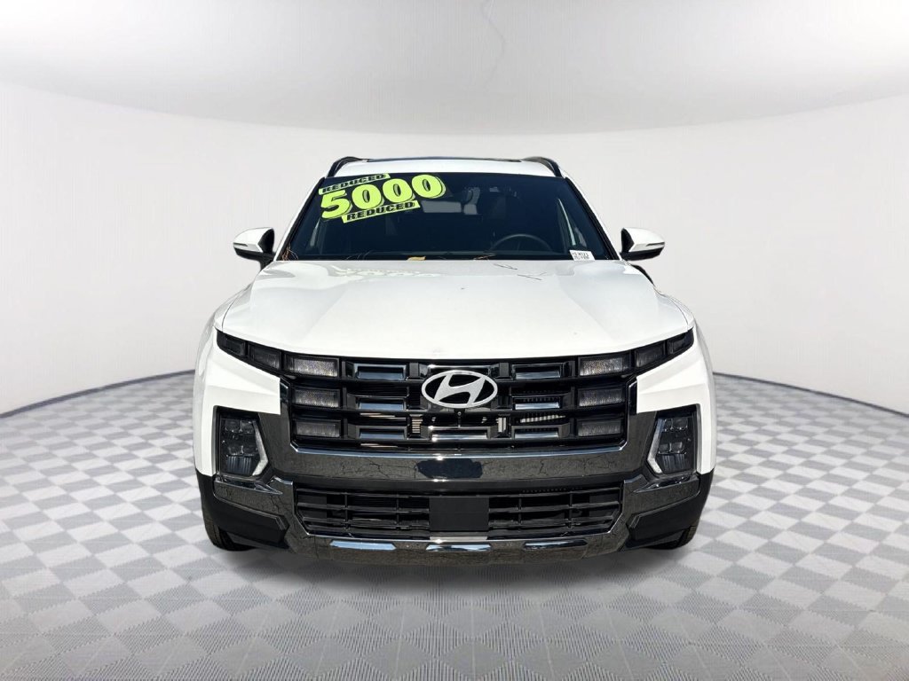 Used 2025 Hyundai Santa Cruz Limited AWD/4WD image 2