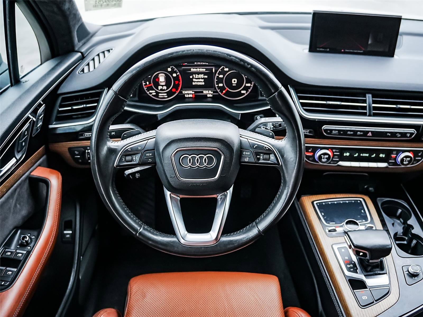 Used 2017 Audi Q7 3.0T Prestige w/ Prestige Package AWD/4WD image 28