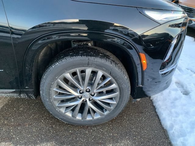 New 2026 Buick Enclave Avenir w/ Super Cruise Package FWD image 2
