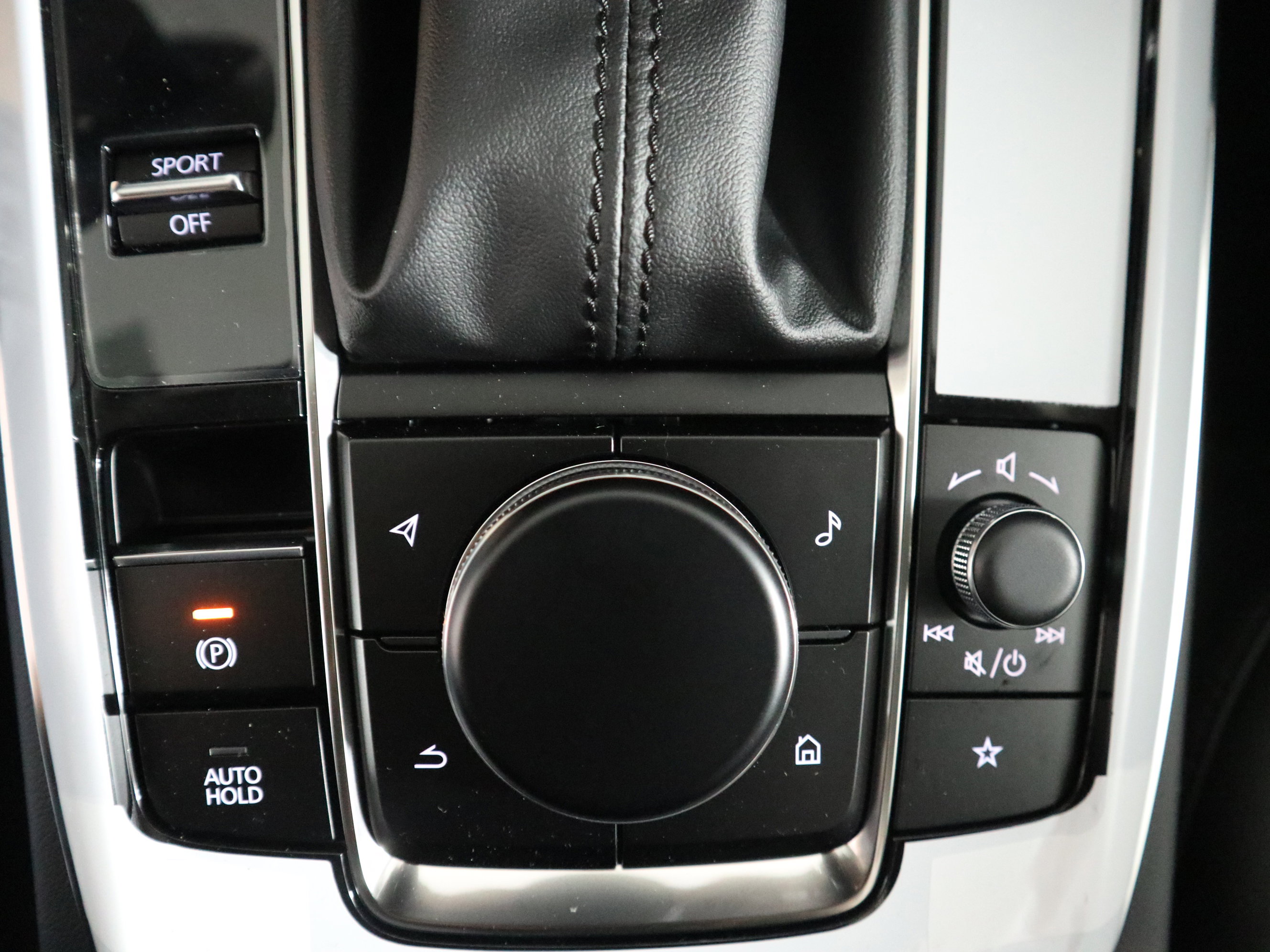 New 2025 MAZDA CX-30 AWD 2.5 S w/ Preferred Package image 29