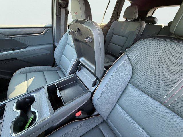 New 2026 GMC Acadia AT4 w/ Luxury Package image 42