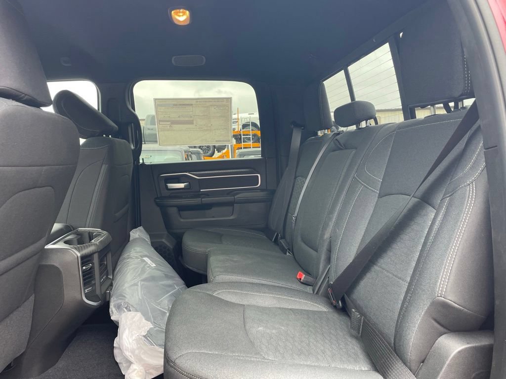 New 2026 RAM 2500 Big Horn AWD/4WD image 9
