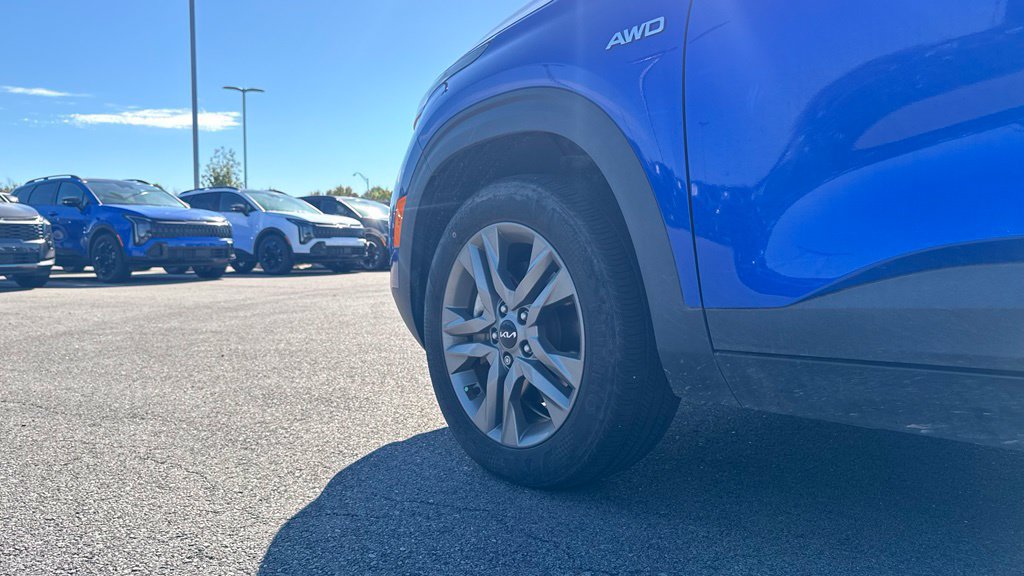 Used 2023 Kia Seltos S AWD/4WD image 30