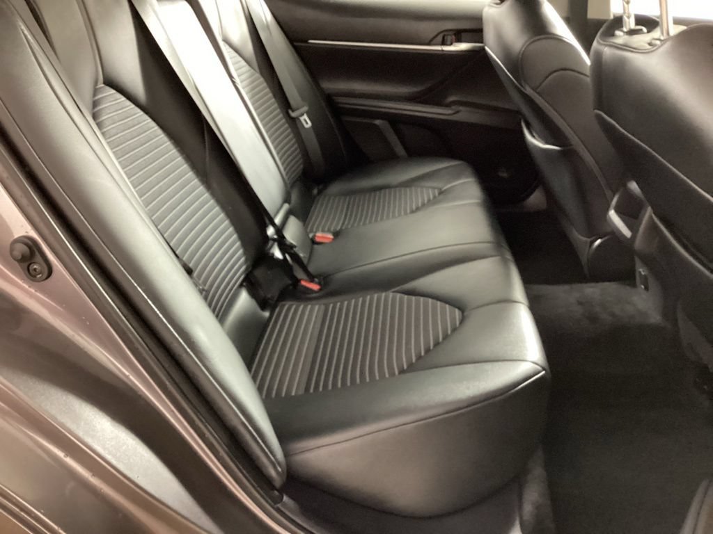 Used 2023 Toyota Camry SE AWD/4WD image 25