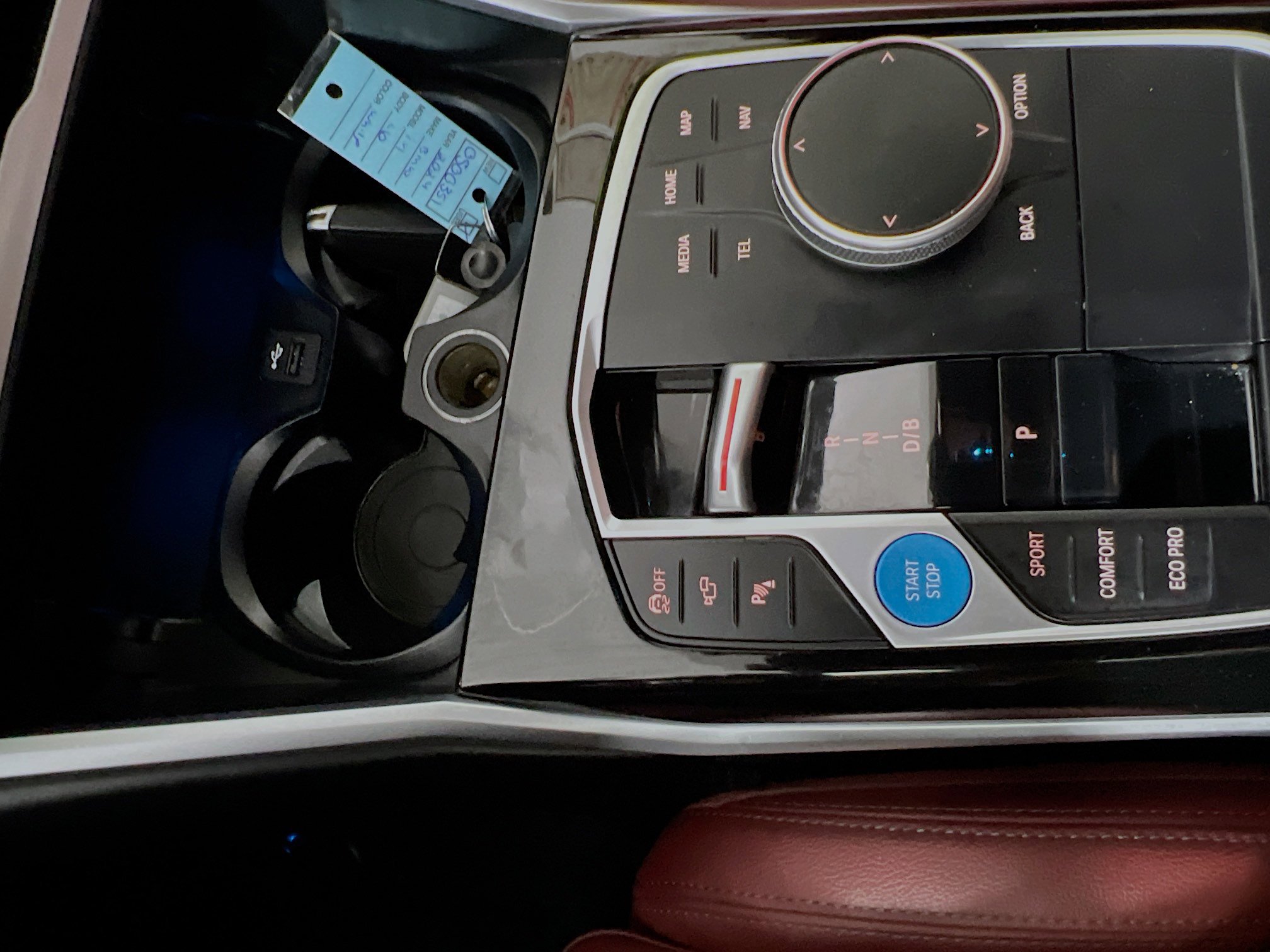 Used 2024 BMW i4 eDrive40 image 25